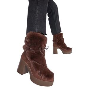 🌹NIB:SHOE DAZZLE BLOCK HEEL BOOTIES